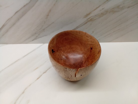 Large oak bowl 4.jpg